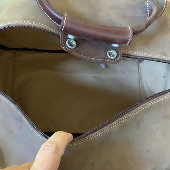 Roots Leather weekend bag. - Picture 5 of 8